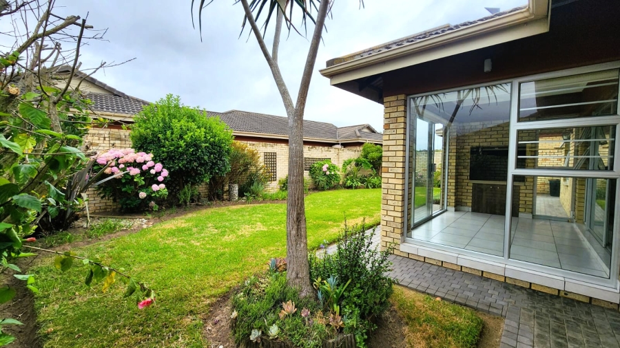 3 Bedroom Property for Sale in Dormehls Drift Western Cape
